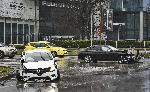 Катастрофа на две коли затрудни трафика на възлово столично кръстовище