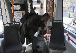 София - Доброволци дезинфецират трамвай