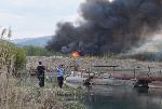 Село Негован, София - Пожар на сухи треви и храсти край езерото