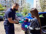 СОФИЯ - Доброволци от формированието към Столична община помагат на възрастни хора по време на кризата с Ковид-19
