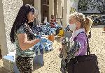 Варна - Раздаване на храна в детска градина