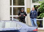 Жандармерия пред офиса на "Приста ойл" и къщата на Пламен Бобоков в Русе
