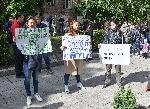 Родители на неприети деца в ясла и детска градина излязоха на протест