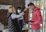 Със строги противоепидемичните мерки се провеждат матурите за дванадесетокласници