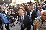 София - Президентът слезе при потестиращите пред "Дондуков"2