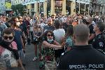 София - Протестиращи блокират движението по булевард "Дондуков" и улица "Раковска"