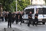 София - Протестиращи блокират движението по булевард "Дондуков" и улица "Раковска"