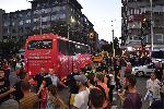 София - Протестиращи блокират движението по булевард "Дондуков" и улица "Раковска"