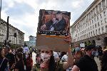 Шести пореден ден протестиращи искат оставката на премиера и главния прокурор