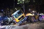 София - Обърнат камион за сметопочистване