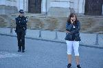 Бусът на майките от "Системата ни убива" продължава да стои на кръстовището на Ректората