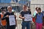 София - протестиращи чакат освобождаването на Петър Кърджилов