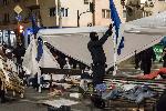 София - Ден 56 на антиправителствените протести - развяляне на палатковия лагер на Орлов мост