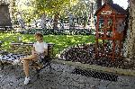 Къщичка за книги има от днес в Икономическия университет във Варна