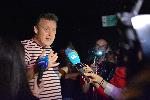 София - Протестиращи пресрещнаха Деница Сачева пред БНТ