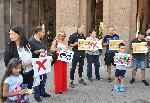 София - Протест на родители срещу задължителното носене на маски в училище