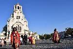 София - полагане на мощите на свети Климент, папа Римски, и свети мъченик Потит в старинния храм „Св. София“