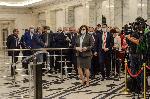 БСП поиска отцепилите се депутати да напуснат парламента