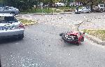 Автомобил и мотоциклет катастрофираха на бул.България