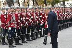 Президентът Румен Радев прие почетния караул за Празника на авиацията