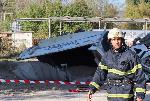 Камион падна от Аспаруховия мост във Варна, шофьорът загина на място(НОВИ СНИМКИ)