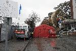 Изграждат център за ваксинация против COVID-19 пред столичната РЗИ