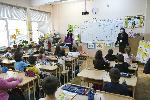 София - Министърът на образованието и науката Красимир Вълчев е на посещение в 143-то ОУ „Георги Бенковски“