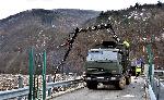 Започна почистването на "плаващите" боклуци край ВЕЦ Своге