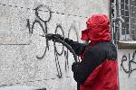 София - Почистване на графити