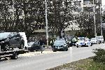 Две коли се блъснаха до Южния парк, образува се задръстване