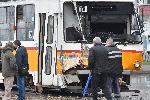 Трамвай 20 и камион катастрофираха в столичния квартал Слатина