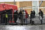 София - Избори - Броене на бюлетини - Паднала палатка пред Арена Армеец