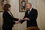 Корнелия Нинова върна мандата за съставяне на правителство на президента Радев