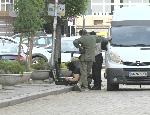 Изоставен багаж блокира района около БНБ
