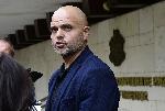 Уволненият главен секретар на МВР се срещна с медиите пред входа на министерството