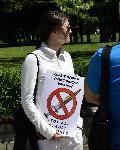 Антиваксъри протестират пред пункт за ваксинация в Южния парк