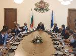 Премиерът Стефан Янев се срещна с ръководствата на КНСБ и на КТ „Подкрепа“