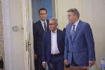 София -Консултации в Парламента