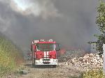 Голям пожар край Варна. Запалени гуми обгазиха близкото село
