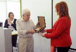 Бургас - Учителят Теодосий Теодосиев с почетен плакет на Областна администрация