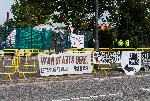 ЛОНДОН - Оръжейно изложение и протести срещу него