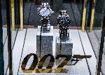 Лондон - арт инсталация за агент 007