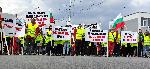 Шепа протестиращи затвориха Аспарухов мост и изнервиха варненци