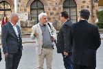 София – Среща на Инициативен комитет за издигане на президент пред сградата на Президентството
