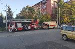София - Противопожарна техника пред Пета градска болница