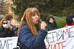 Медицински сестри излязоха на протест срещу уволнението на тяхна колежка, отидоха пред здравното министерство