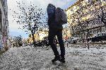 София - непочистени тротоари в София