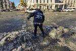 София - непочистени тротоари в София