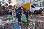 София - Парламент - Почистване на снега с чували