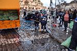 София - Парламент - Почистване на снега с чували